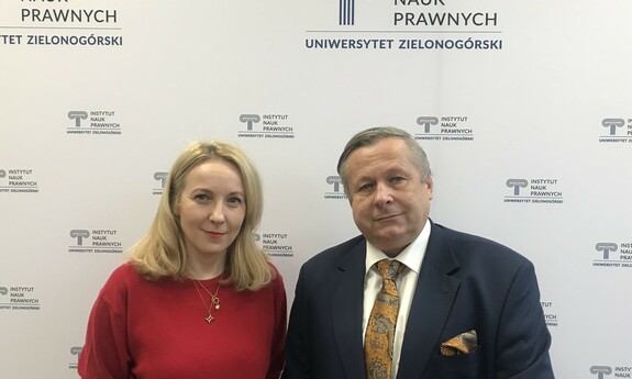 Prof. Andrzej Bisztyga i dr Anna Chodorowska z  INP UZ współautorami Raportu o stanie przestrzegania Konstytucji RP