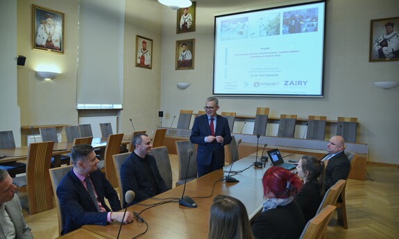"Innowacyjny system monitorowania i analizy jakości powietrza w mieście Żary" – seminarium na UZ